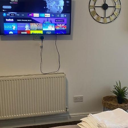 Bv Comfy Studio At Deighton هدرزفيلد المظهر الخارجي الصورة