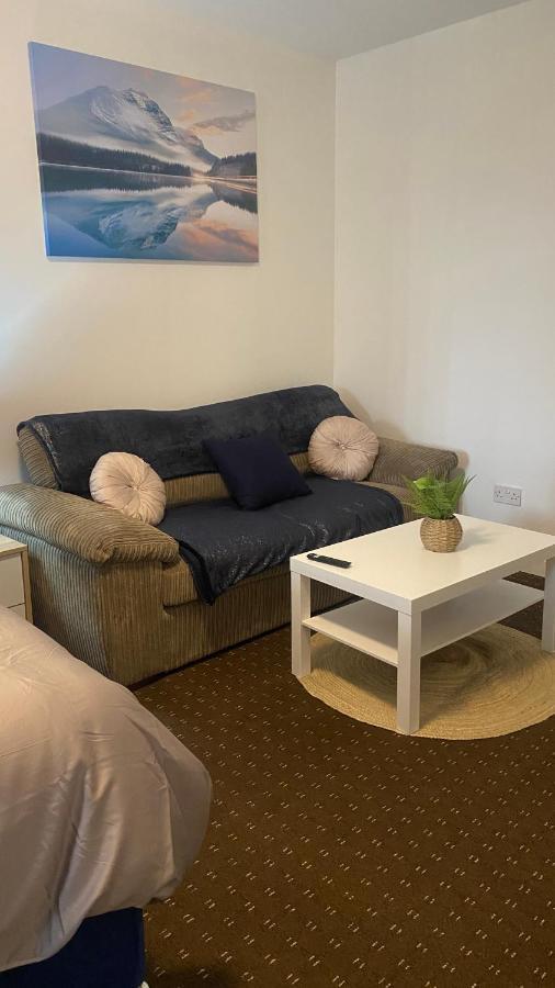 Bv Comfy Studio At Deighton هدرزفيلد المظهر الخارجي الصورة