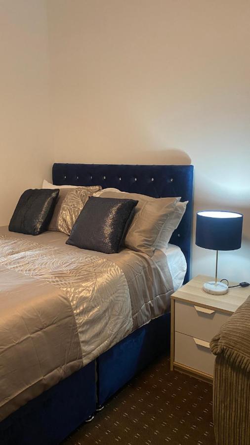 Bv Comfy Studio At Deighton هدرزفيلد المظهر الخارجي الصورة