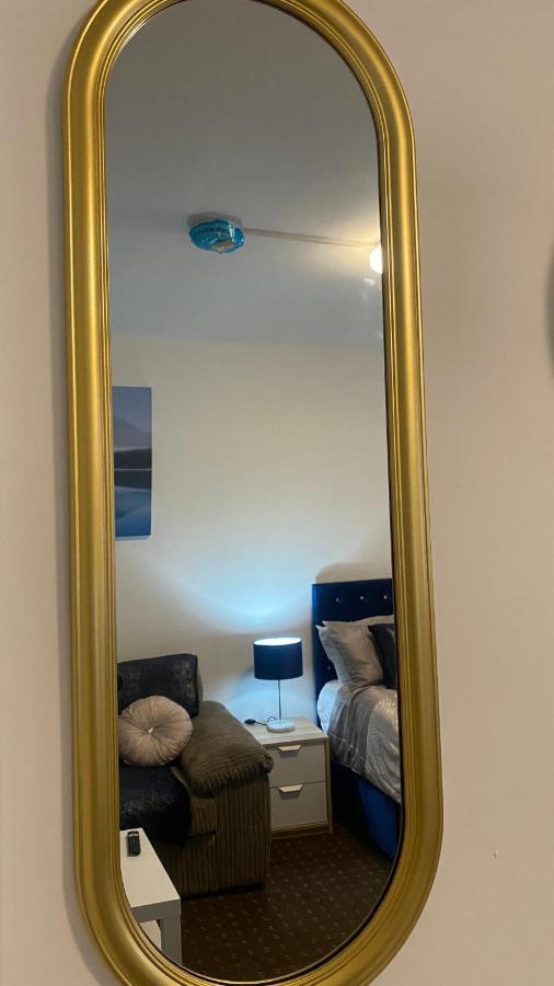Bv Comfy Studio At Deighton هدرزفيلد المظهر الخارجي الصورة
